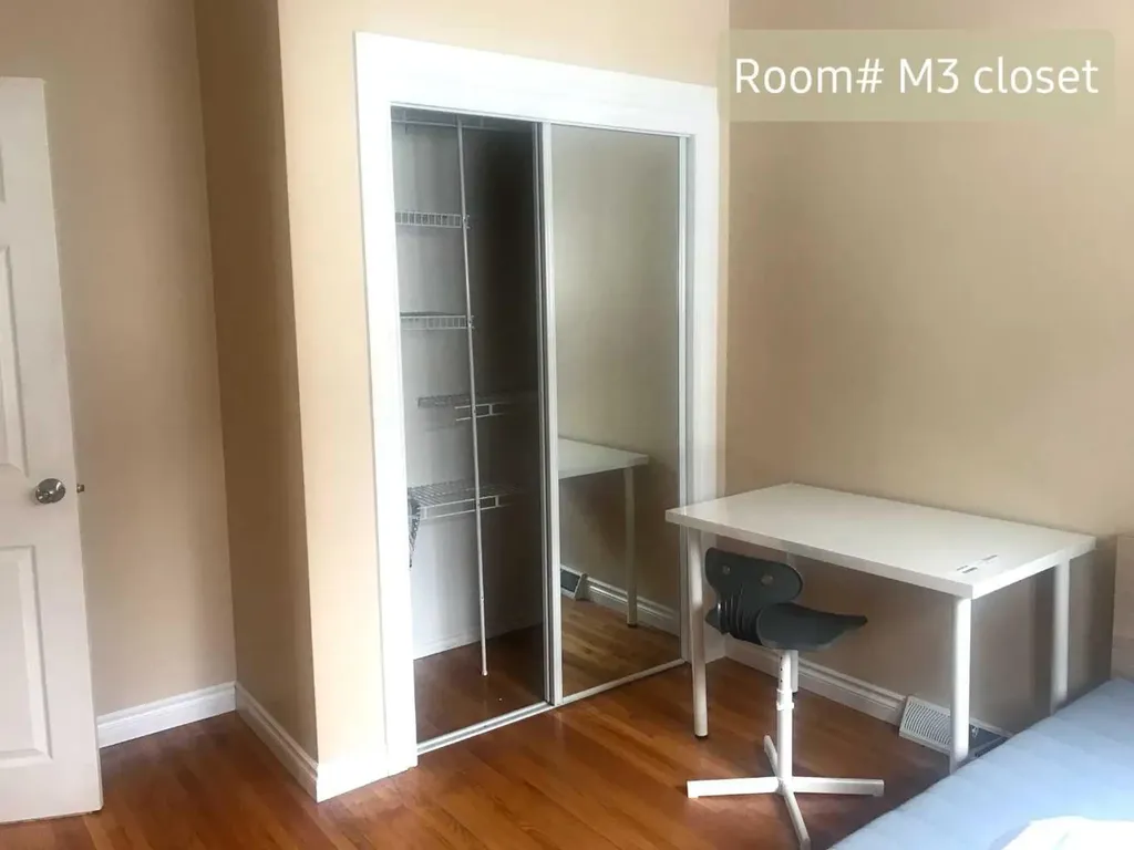 4604 Brisebois Drive NW Calgary AB T2L2G4