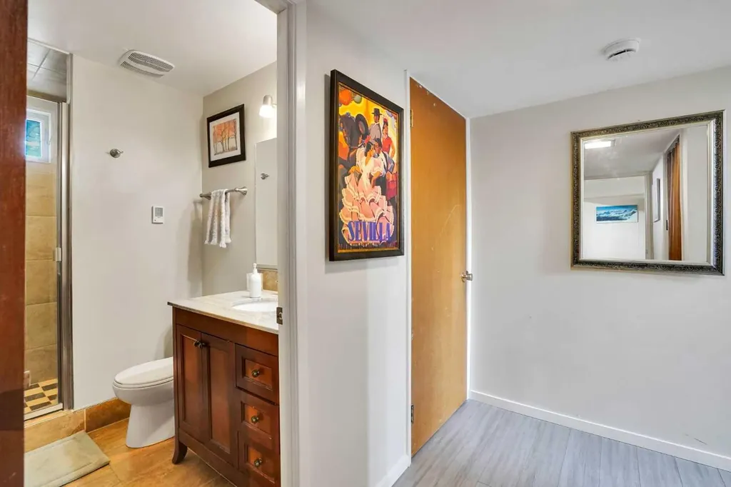 5212 Valiant Drive NW Calgary AB T3A 0Y7