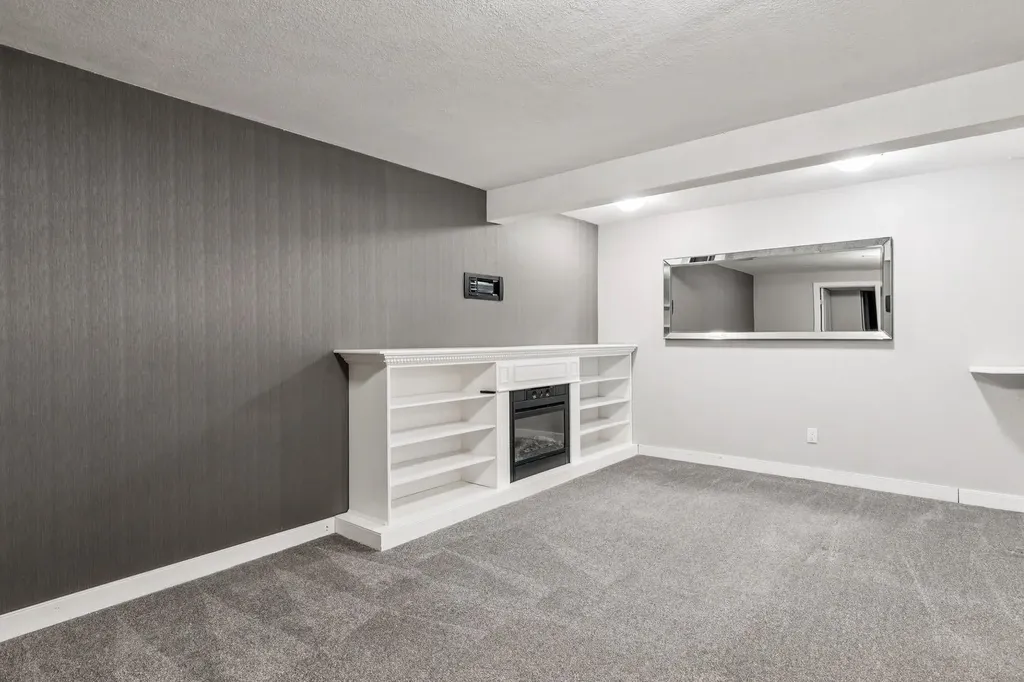 107 Sunbank Way SE Calgary AB T2X 2A5