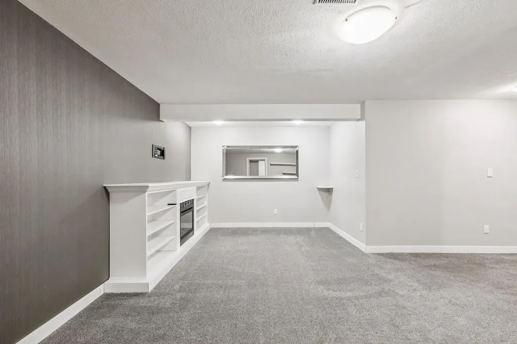 107 Sunbank Way SE Calgary AB T2X 2A5