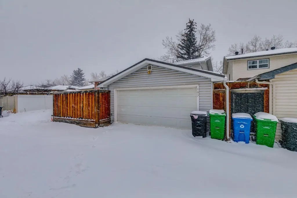 107 Sunbank Way SE Calgary AB T2X 2A5