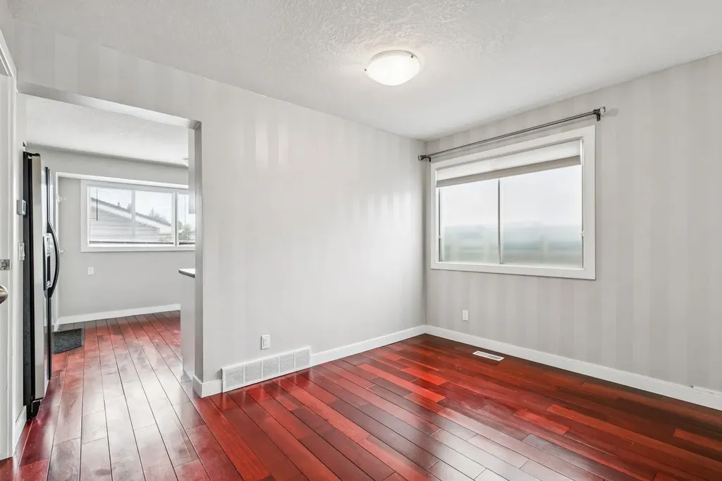 107 Sunbank Way SE Calgary AB T2X 2A5