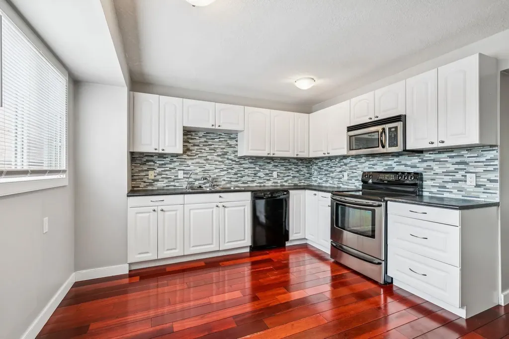 107 Sunbank Way SE Calgary AB T2X 2A5