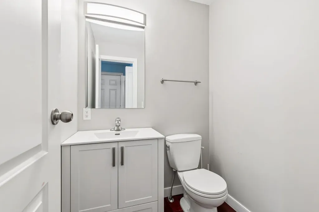 107 Sunbank Way SE Calgary AB T2X 2A5