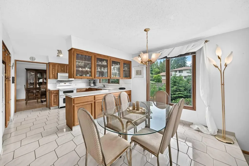 3407 50 Street NW Calgary AB T3A 0E3