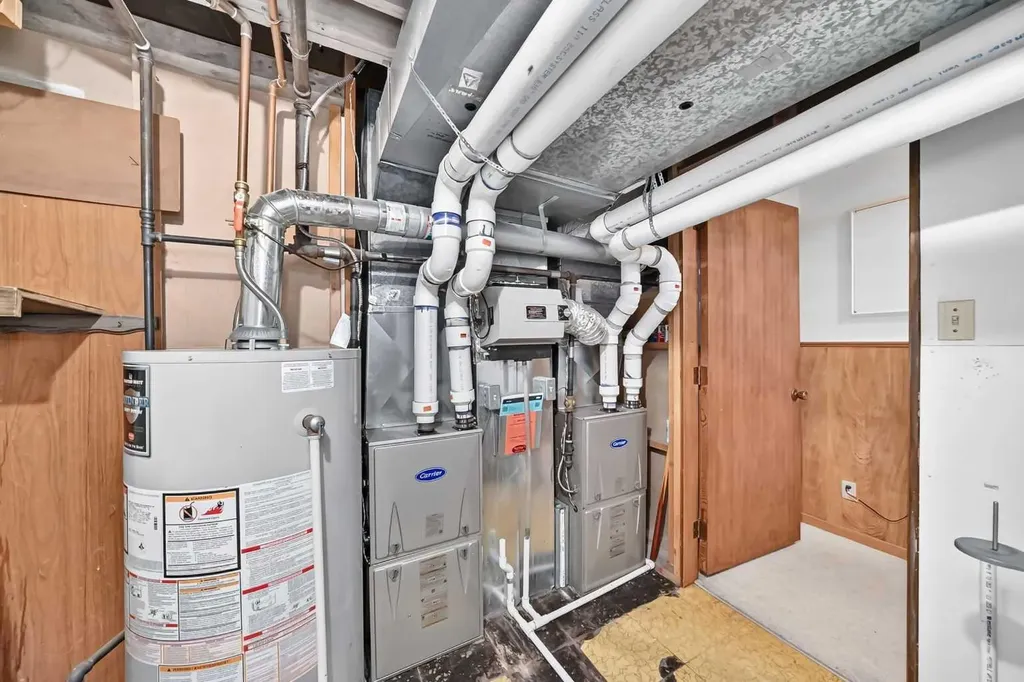 3407 50 Street NW Calgary AB T3A 0E3