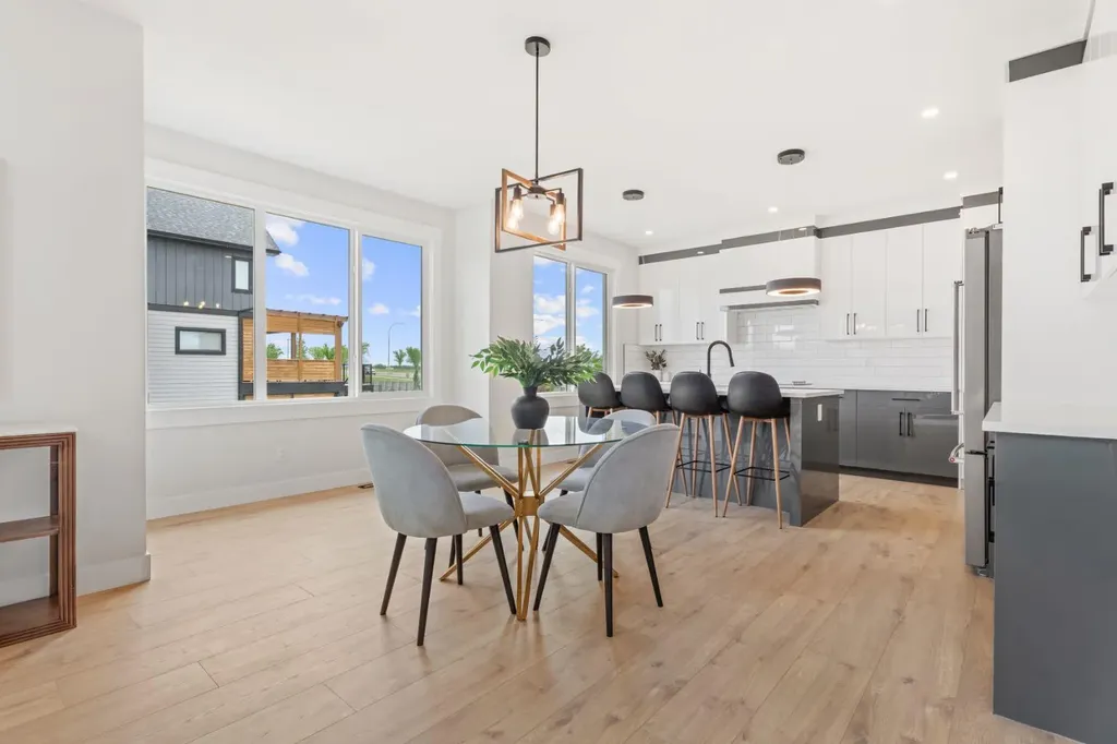 22 Cimarron Estates Gate Okotoks AB T1S 0M9