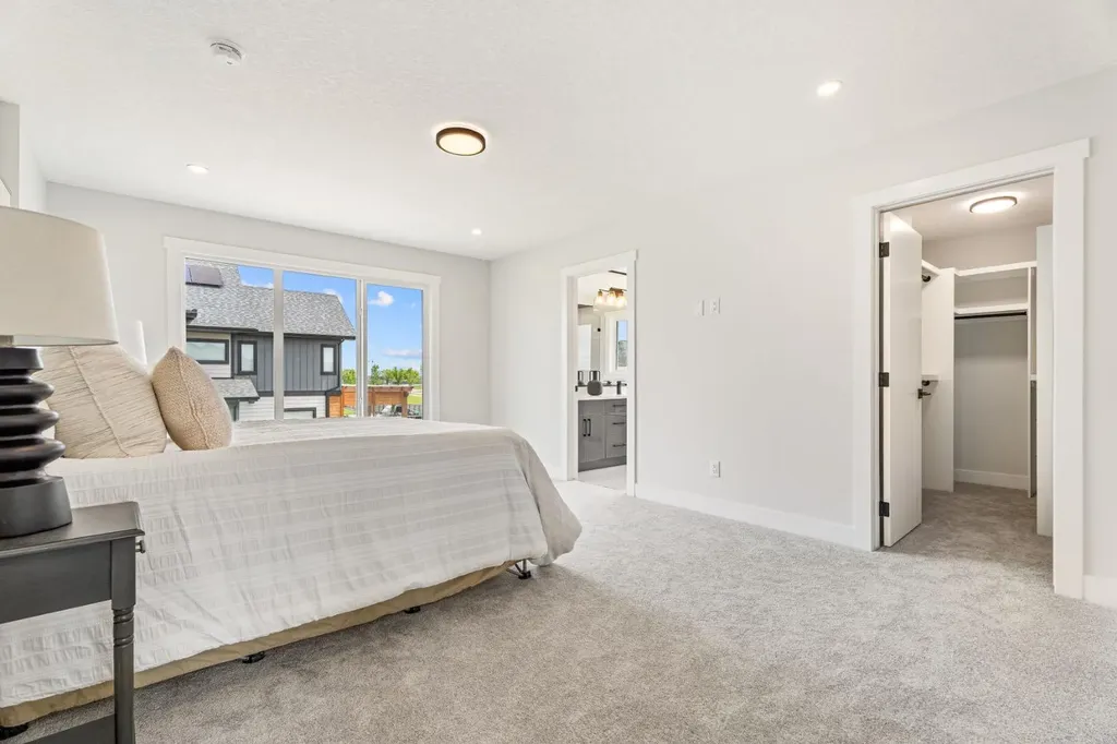 22 Cimarron Estates Gate Okotoks AB T1S 0M9