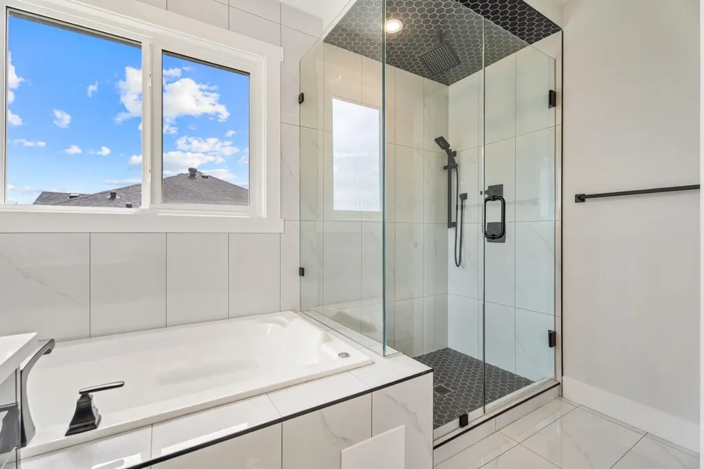 22 Cimarron Estates Gate Okotoks AB T1S 0M9