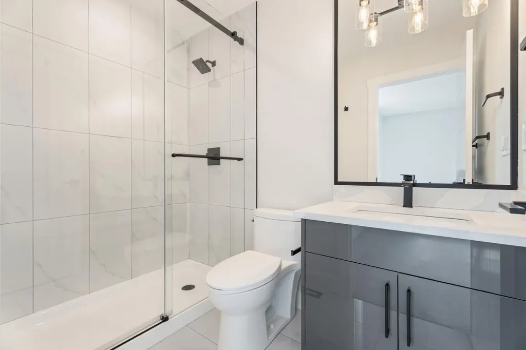 22 Cimarron Estates Gate Okotoks AB T1S 0M9