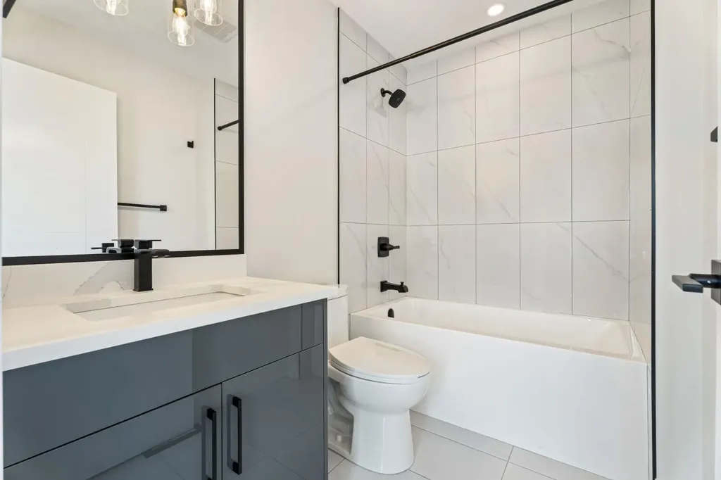 22 Cimarron Estates Okotoks AB T1S 0M9
