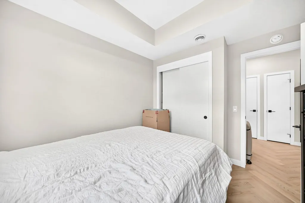 562 Seton Circle SE Calgary AB T3M3Y5