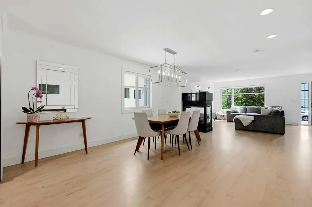 2040 31 Avenue SW Calgary AB T2T 1T2