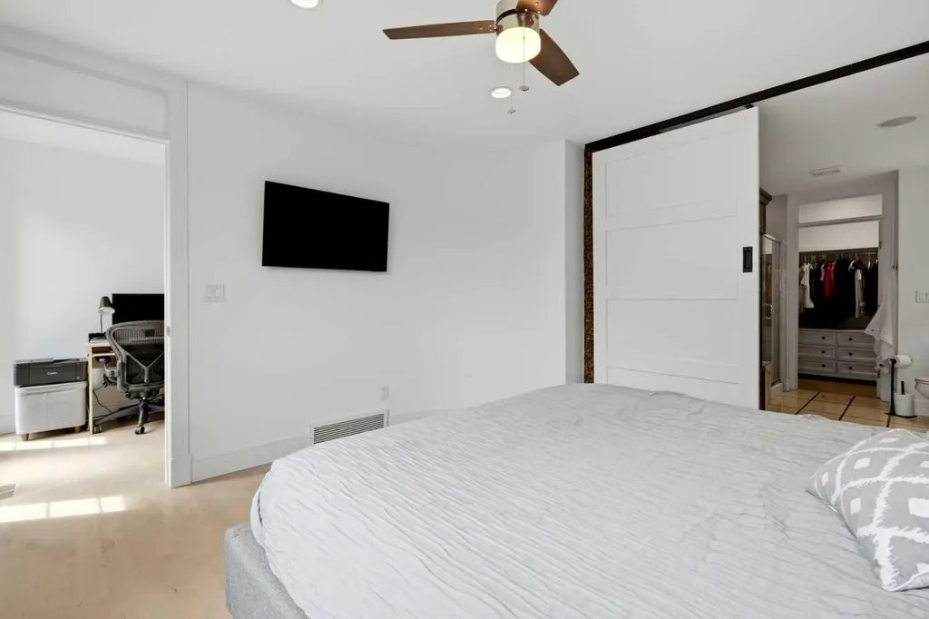 2040 31 Avenue SW Calgary AB T2T 1T2
