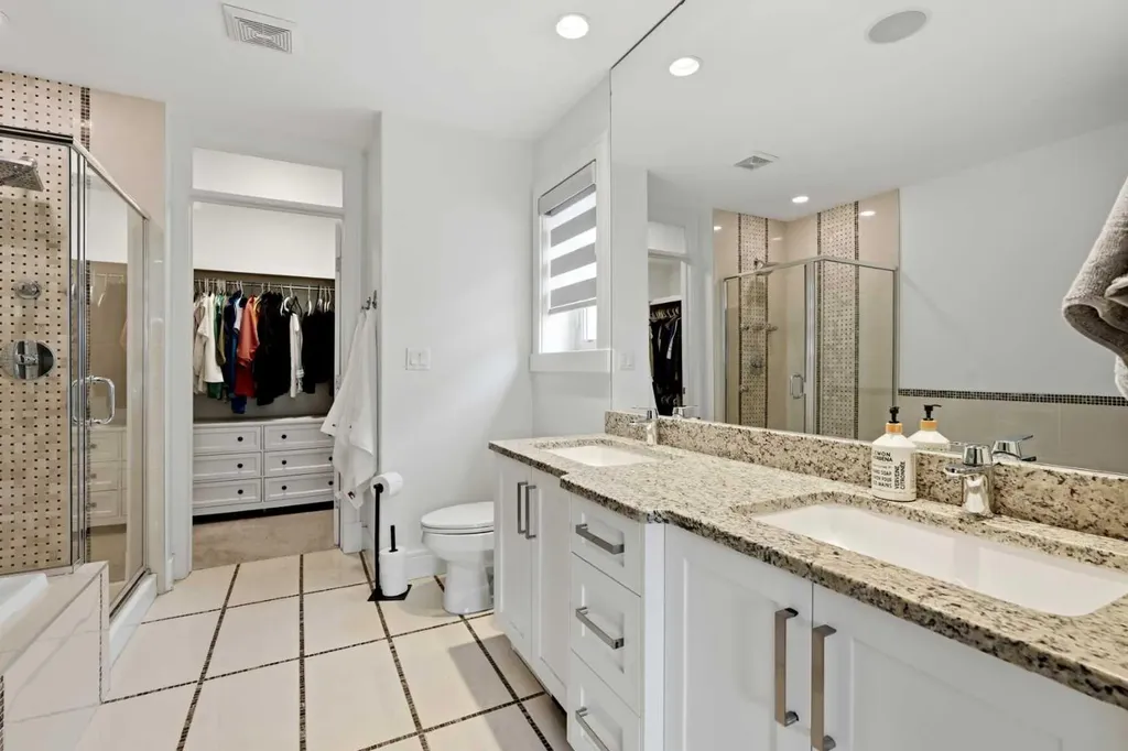 2040 31 Avenue SW Calgary AB T2T 1T2