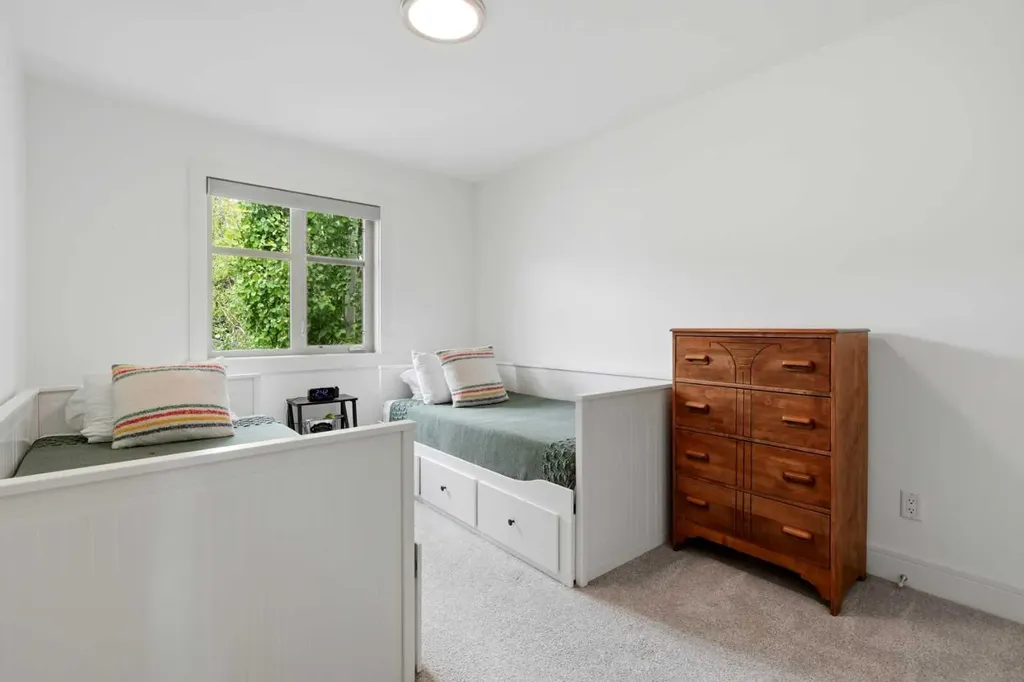 2040 31 Avenue SW Calgary AB T2T 1T2