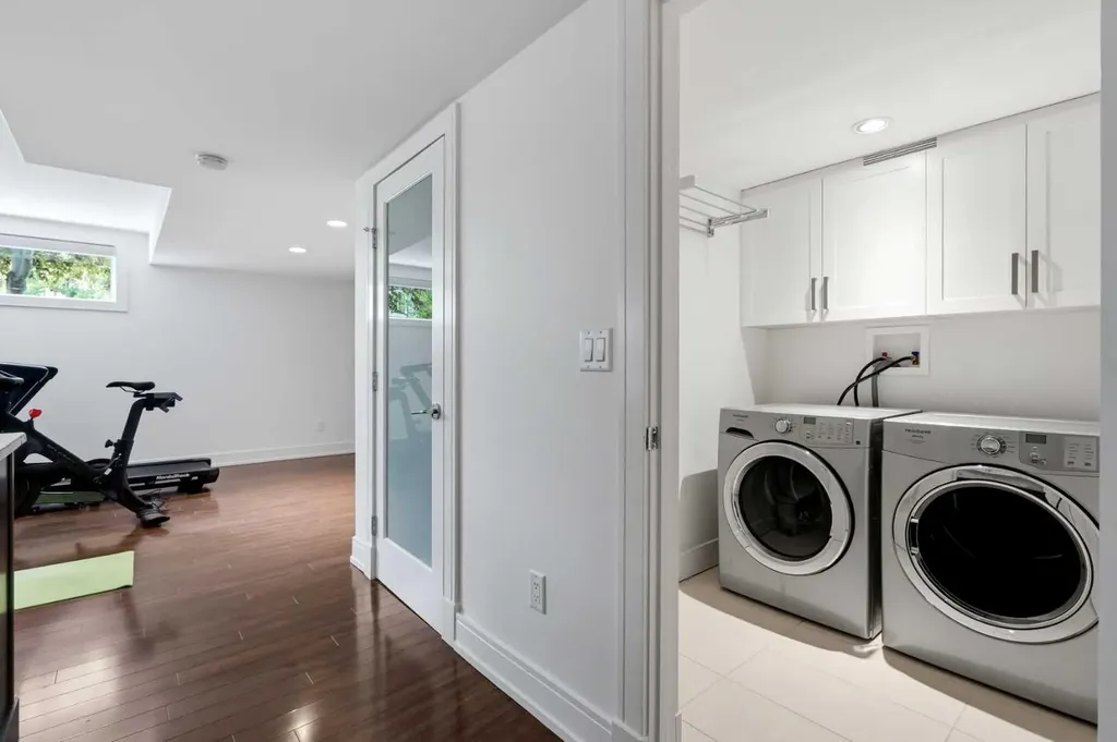 2040 31 Avenue SW Calgary AB T2T 1T2