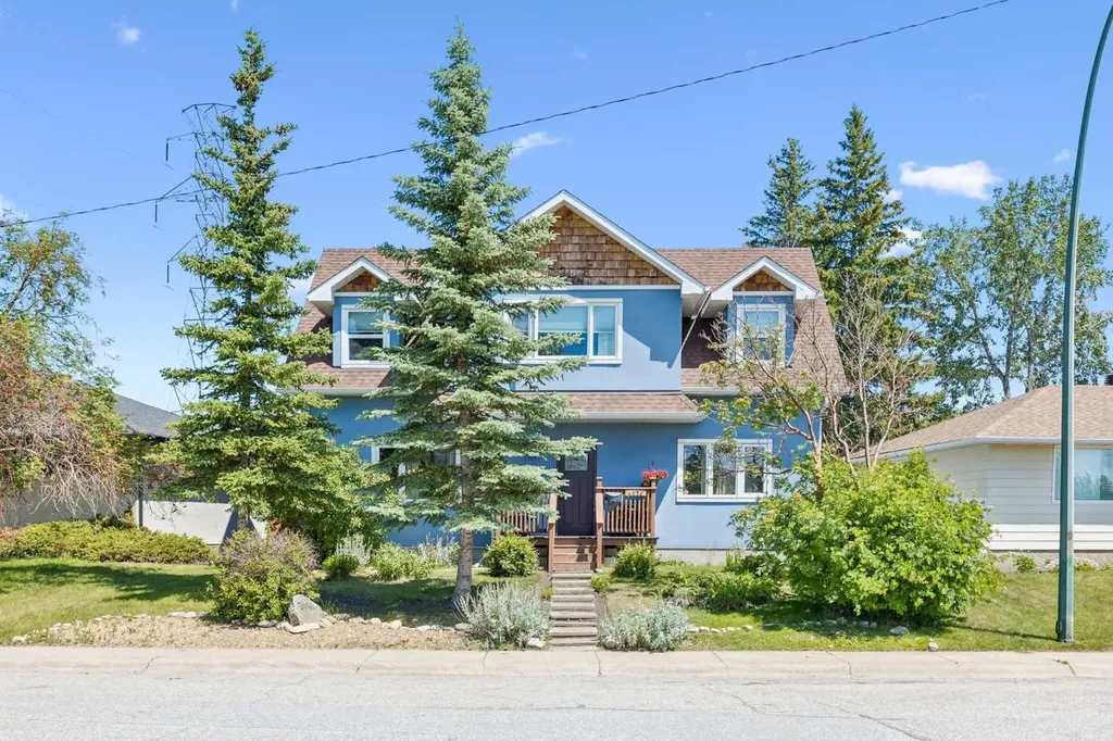 4936 Worcester Drive SW Calgary AB T3C3L6