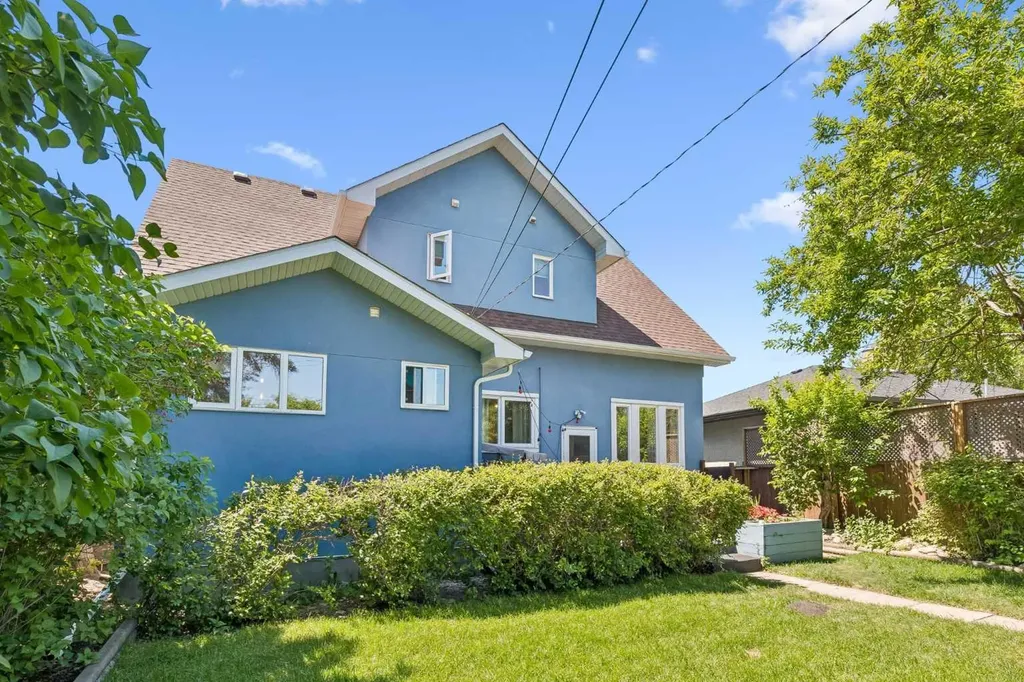 4936 Worcester Drive SW Calgary AB T3C3L6