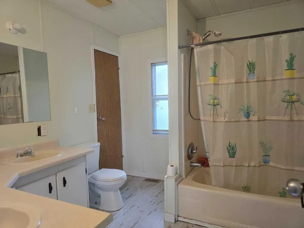 72133 Range Road 11 Debolt AB T0H 1B0