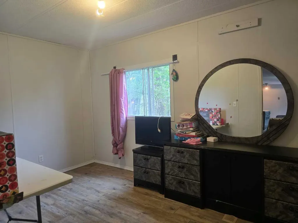 72133 Range Road 11 Debolt AB T0H 1B0