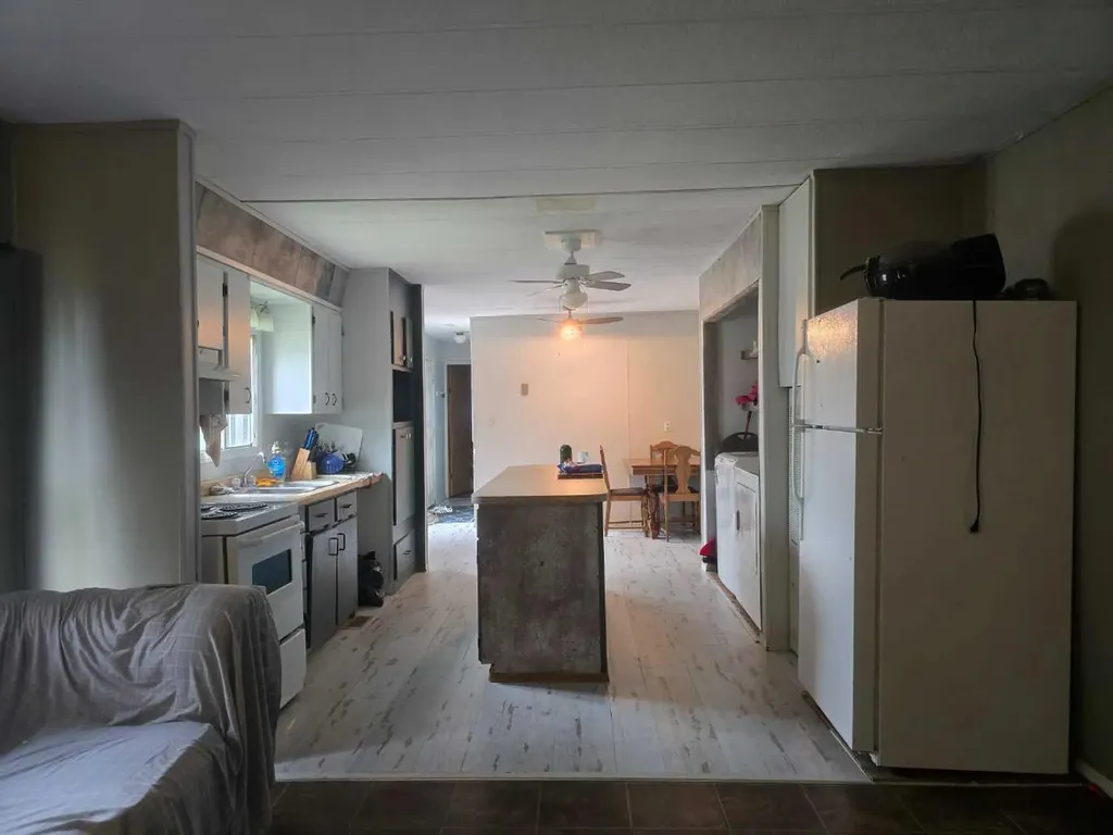 72133 Range Road 11 Debolt AB T0H 1B0