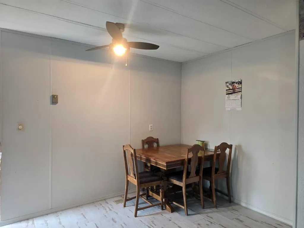 72133 Range Road 11 Debolt AB T0H 1B0