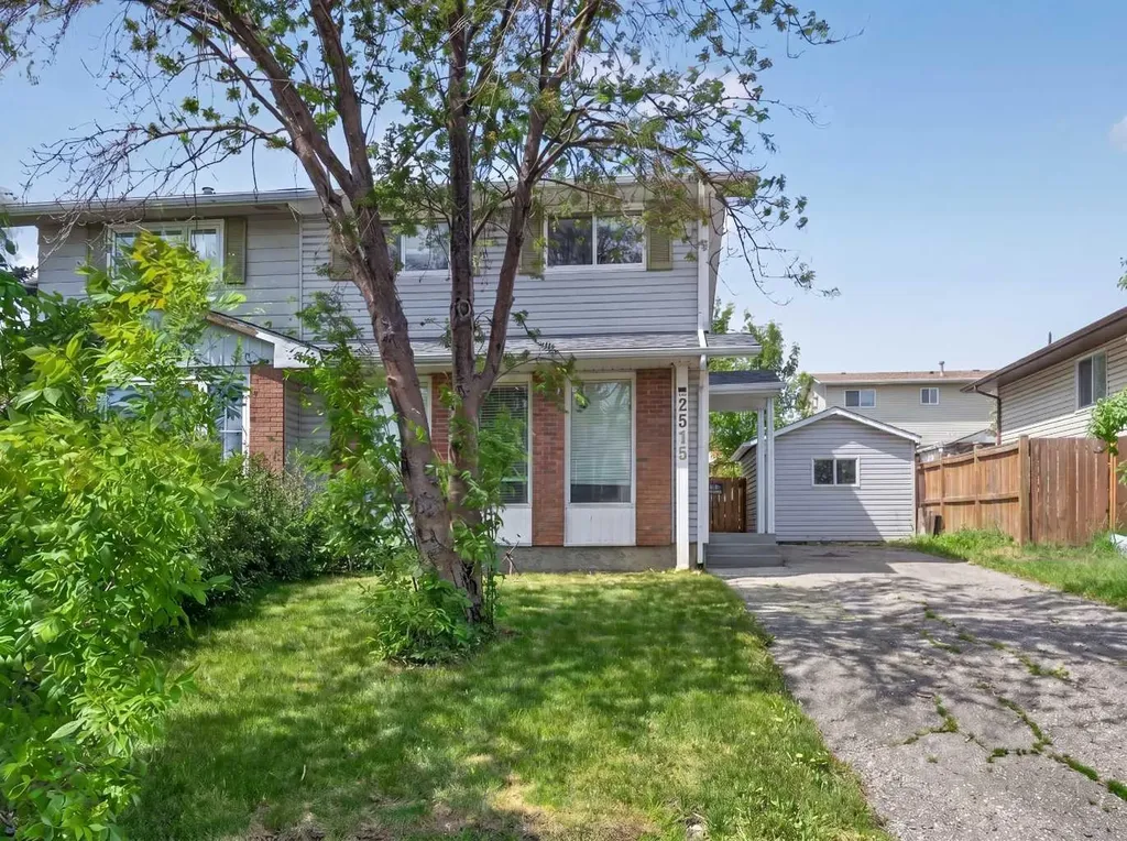 2515 62 Street NE Calgary AB T1Y 2M1