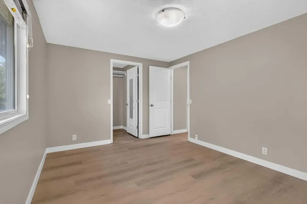 2515 62 Street NE Calgary AB T1Y 2M1