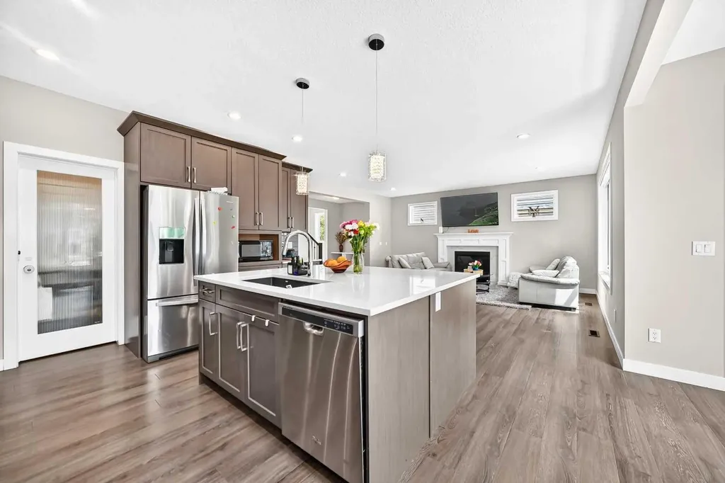 133 Baywater Way SW Airdrie AB T4B3V5