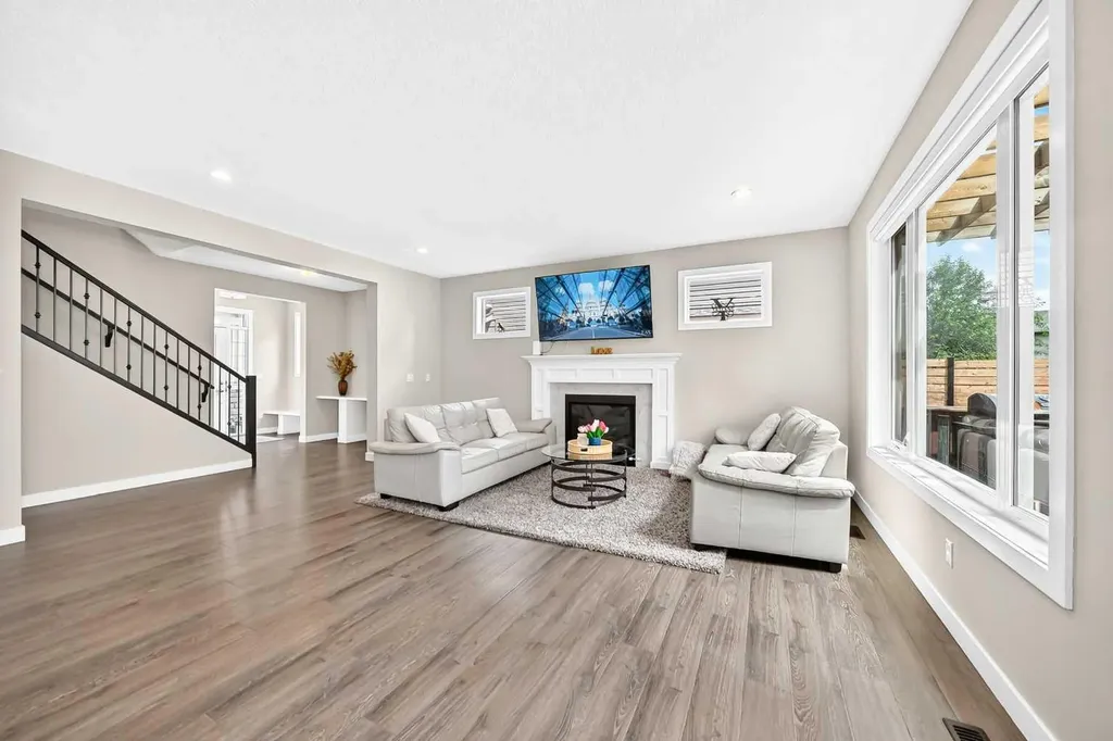 133 Baywater Way SW Airdrie AB T4B3V5