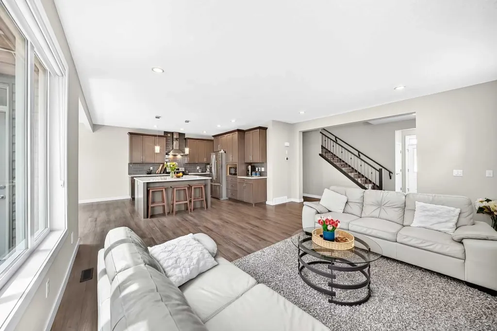 133 Baywater Way SW Airdrie AB T4B3V5