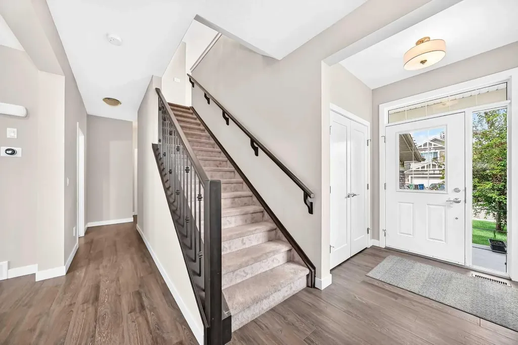 133 Baywater Way SW Airdrie AB T4B3V5