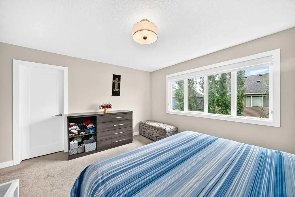133 Baywater Way SW Airdrie AB T4B3V5