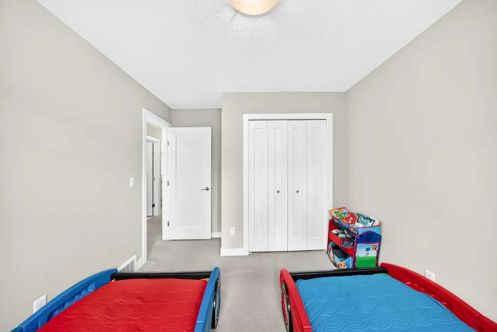 133 Baywater Way SW Airdrie AB T4B3V5