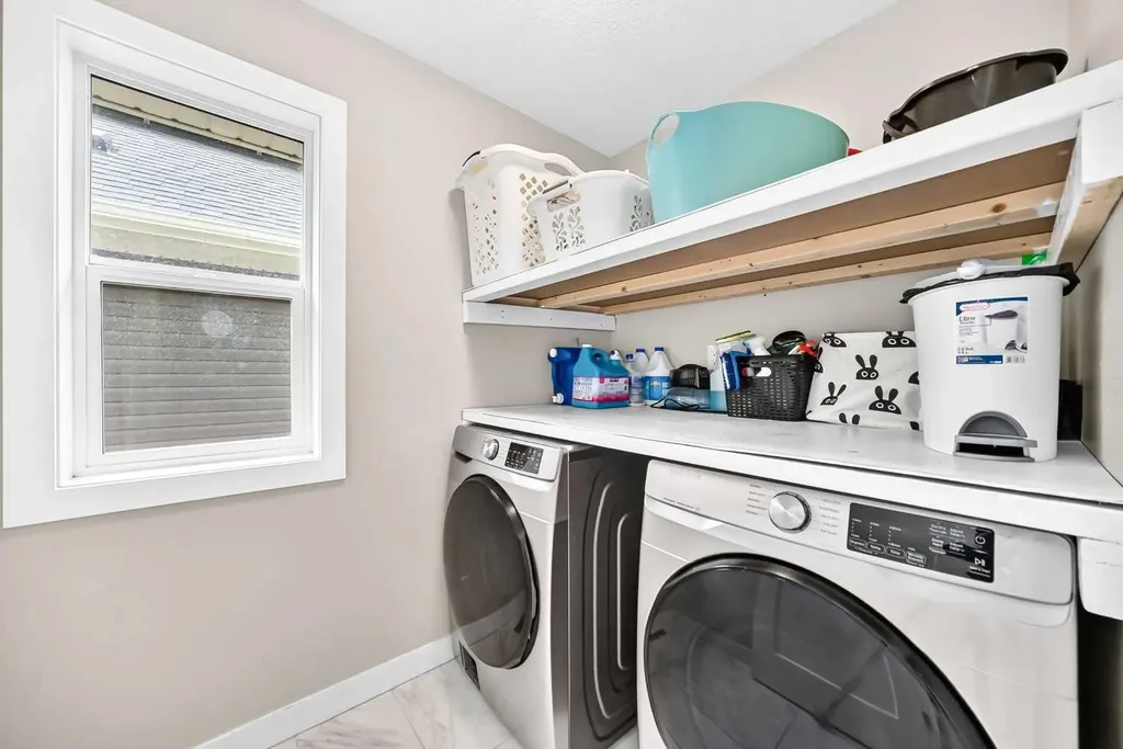133 Baywater Way SW Airdrie AB T4B3V5