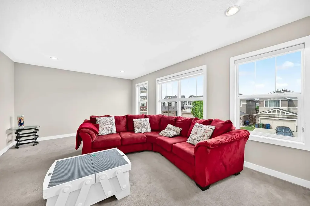 133 Baywater Way SW Airdrie AB T4B3V5