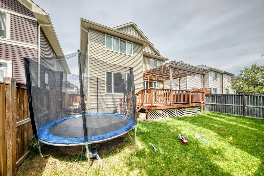 133 Baywater Way SW Airdrie AB T4B3V5