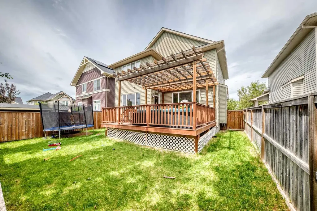 133 Baywater Way SW Airdrie AB T4B3V5