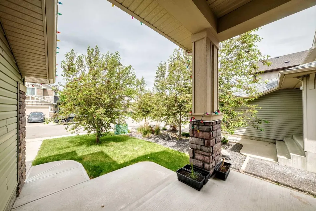 133 Baywater Way SW Airdrie AB T4B3V5