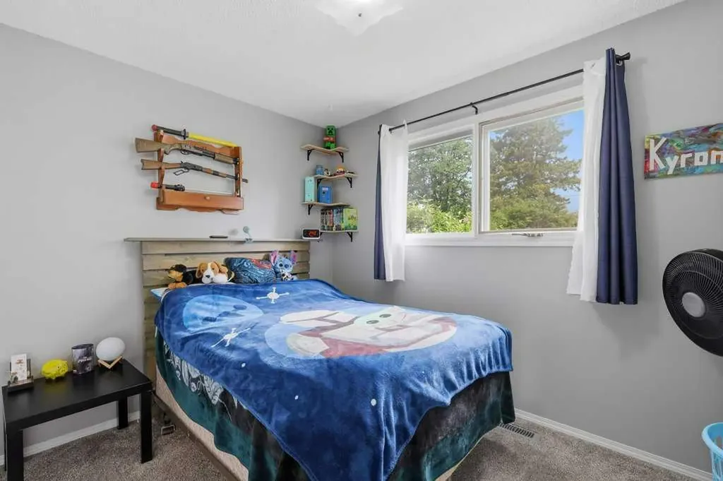 5632 48 Avenue Lacombe AB T4L 1M7