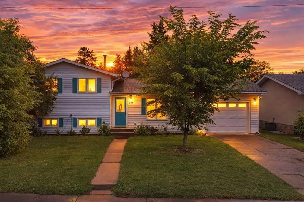 5632 48 Avenue Lacombe AB T4L 1M7