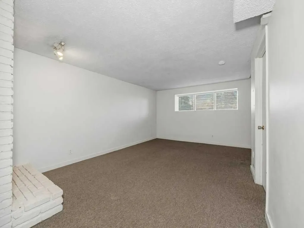 11759 Canfield Road SW Calgary AB T2W1J6