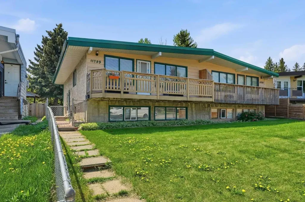 11759 Canfield Road SW Calgary AB T2W1J6