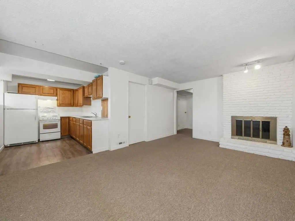 11759 Canfield Road SW Calgary AB T2W1J6