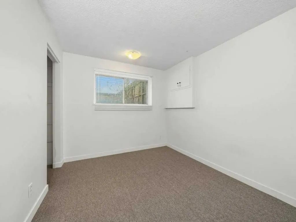 11759 Canfield Road SW Calgary AB T2W1J6
