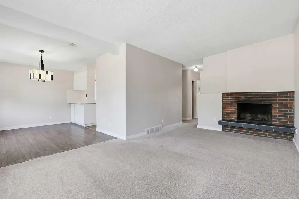 11759 Canfield Road SW Calgary AB T2W1J6