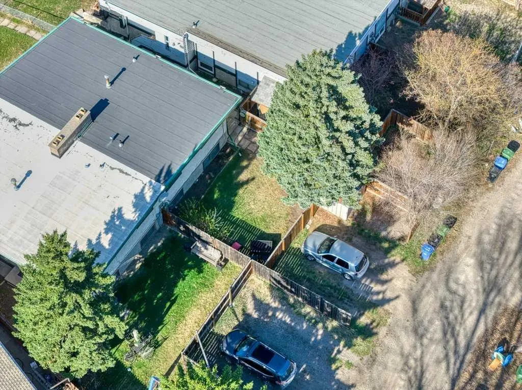 11759 Canfield Road SW Calgary AB T2W1J6