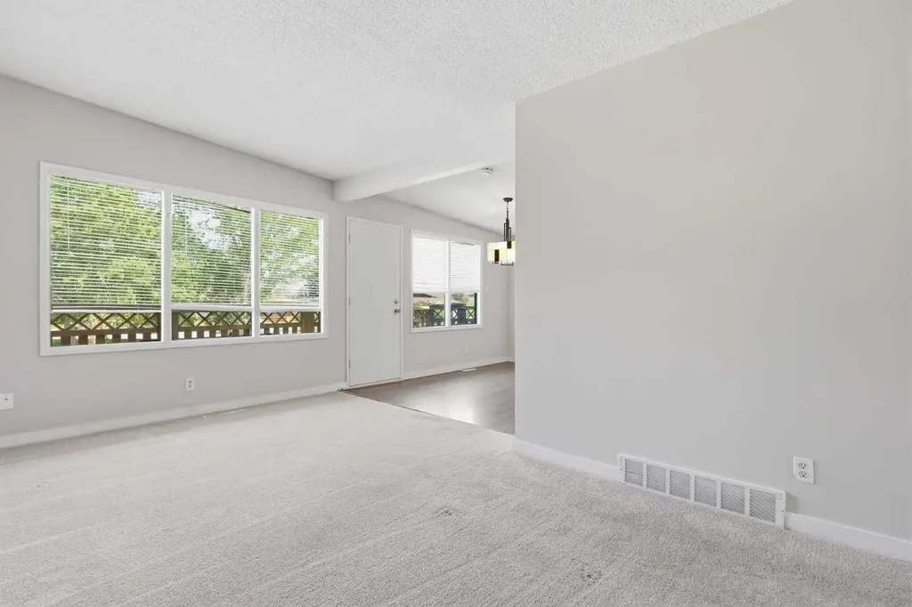 11759 Canfield Road SW Calgary AB T2W1J6