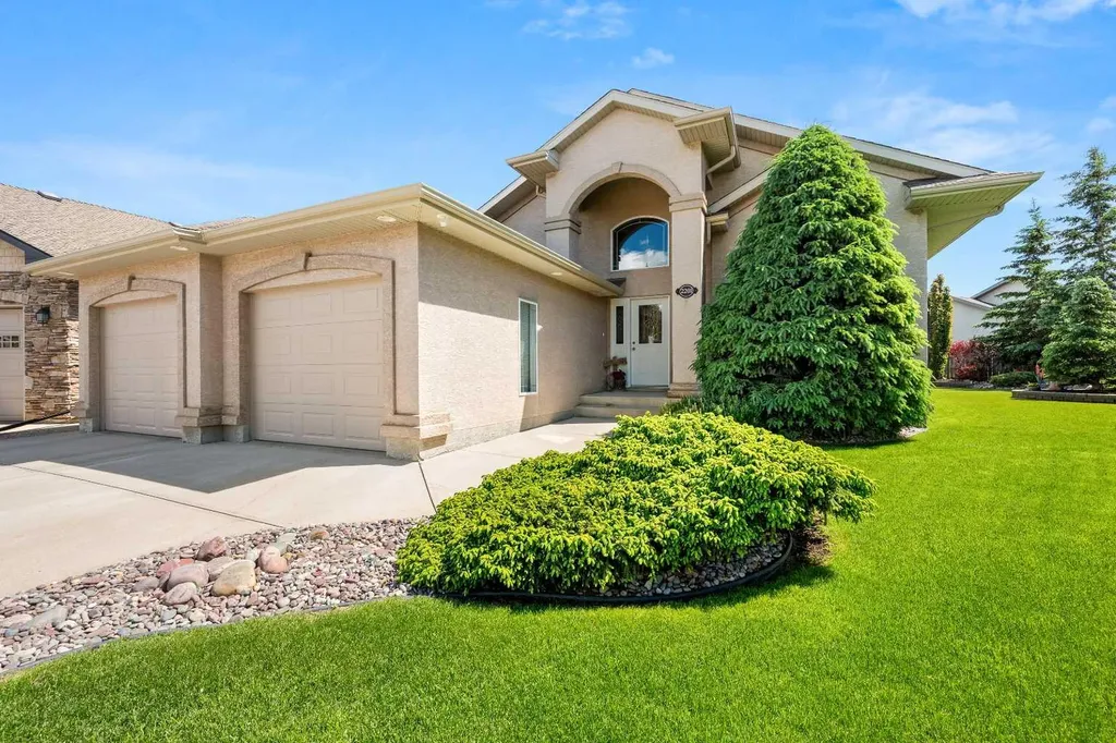 2201 59a Avenue Close Lloydminster AB T9V 3J3